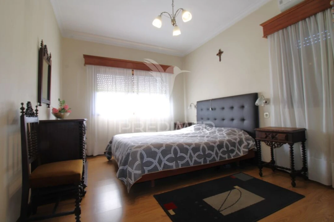 Moradia T4 para Venda em Coronado (São Romão e São Mamede) Foto 8