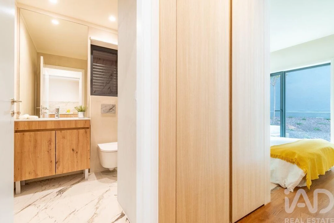 Apartamento T2 para Venda em Paranhos Foto 9