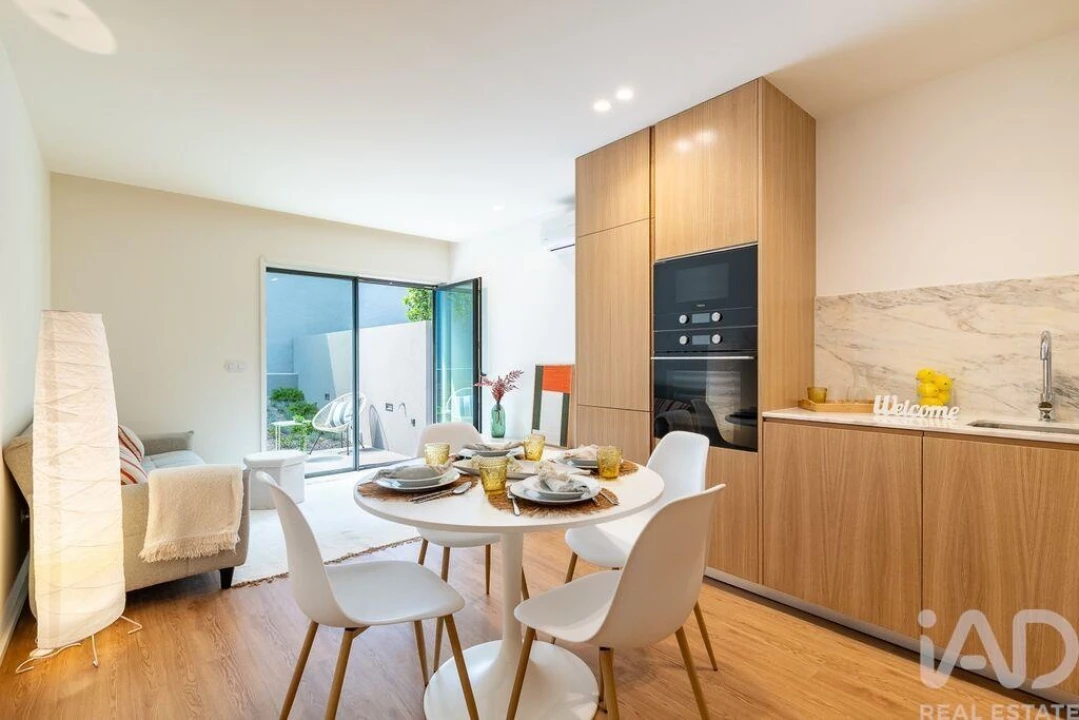Apartamento T2 para Venda em Paranhos Foto 3