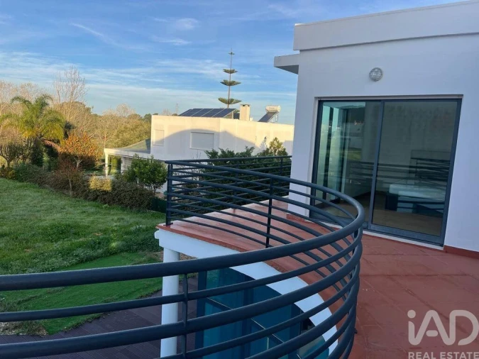 Moradia T4 para Arrendamento em Quinta do Anjo Foto 15