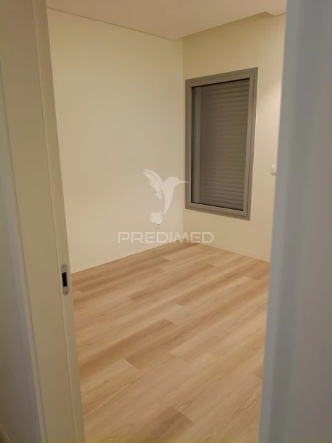 Apartamento T2 para Venda em Lordelo do Ouro e Massarelos