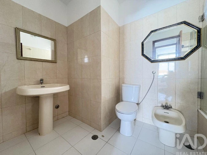 Apartamento T2 para Venda em Portimão Foto 5