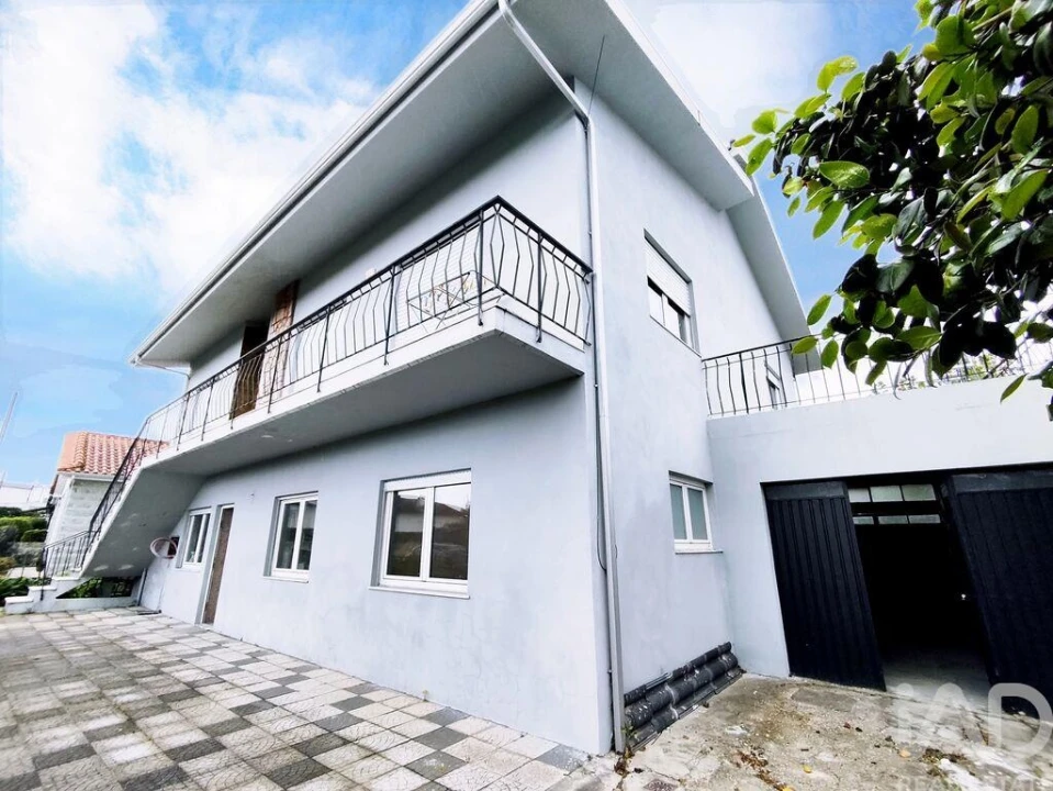 Moradia T6 para Venda em Pedome Foto 1