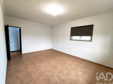 Moradia T6 para Venda em Pedome