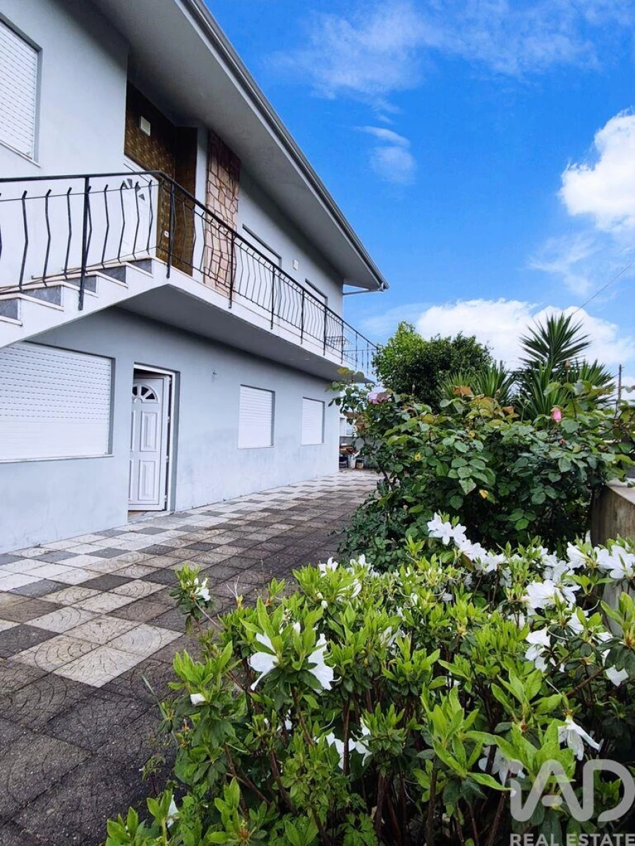 Moradia T6 para Venda em Pedome Foto 32