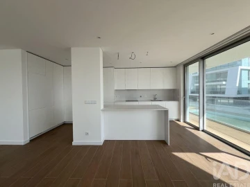 Apartamento T3 para Venda em São Martinho do Porto