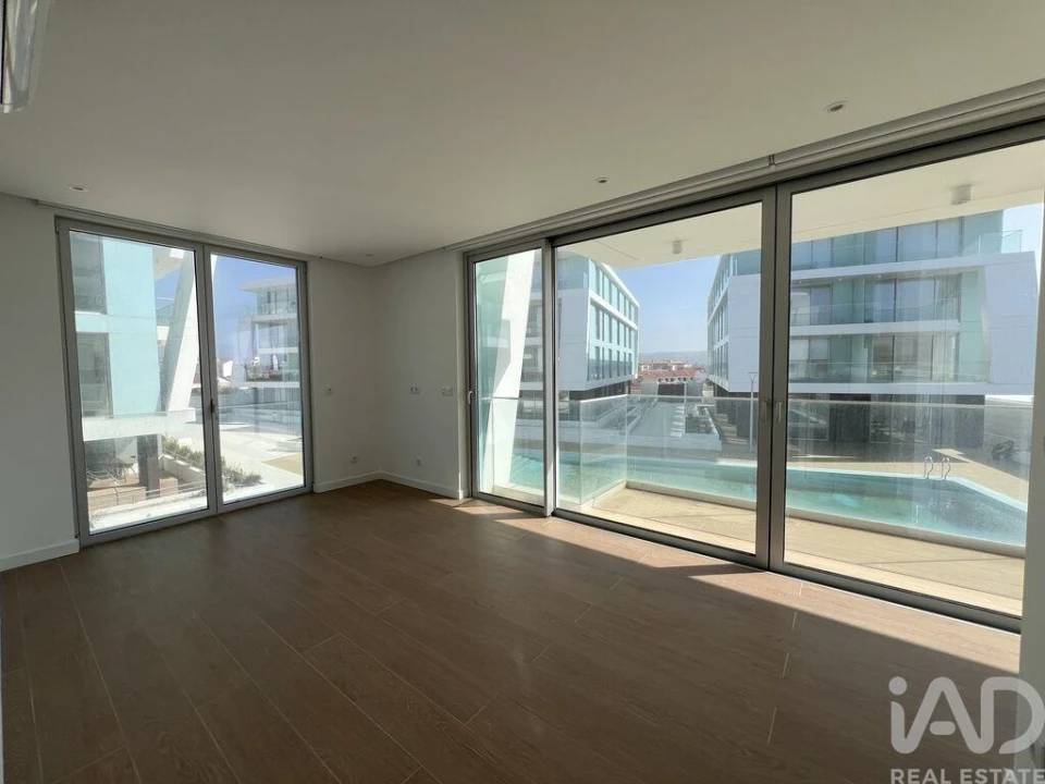 Apartamento T3 para Venda em São Martinho do Porto Foto 20
