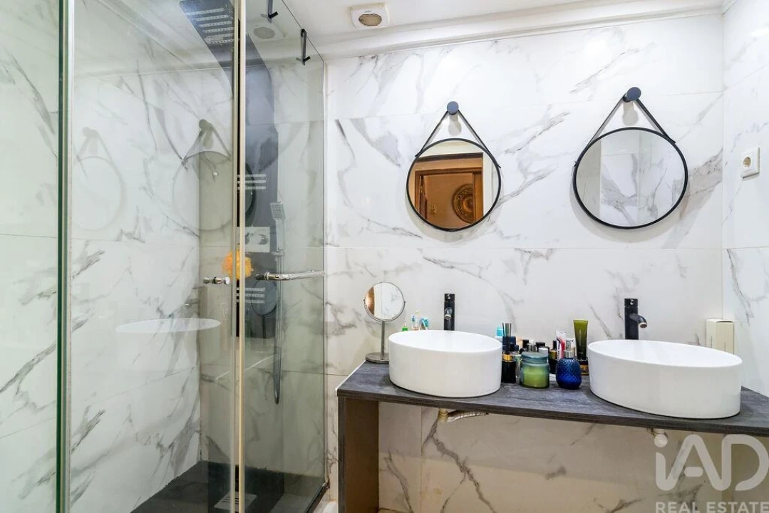 Apartamento T3 para Venda em Almada, Cova da Piedade, Pragal e Cacilhas Foto 23