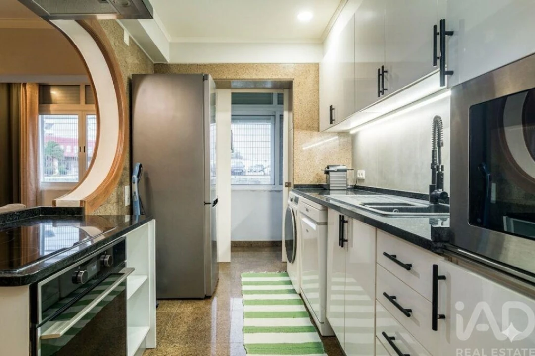 Apartamento T3 para Venda em Almada, Cova da Piedade, Pragal e Cacilhas Foto 4
