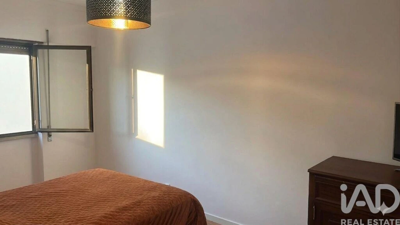 Apartamento T3 para Venda em Almada, Cova da Piedade, Pragal e Cacilhas Foto 15