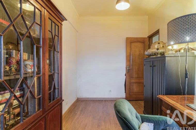 Apartamento T3 para Venda em Almada, Cova da Piedade, Pragal e Cacilhas Foto 15