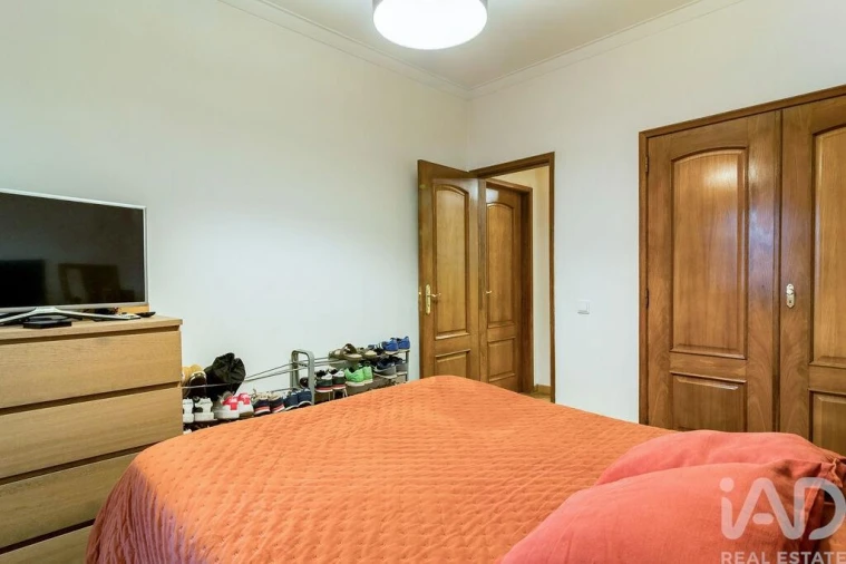 Apartamento T3 para Venda em Almada, Cova da Piedade, Pragal e Cacilhas Foto 21