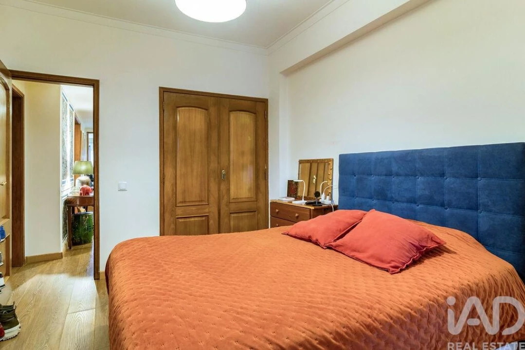 Apartamento T3 para Venda em Almada, Cova da Piedade, Pragal e Cacilhas Foto 19