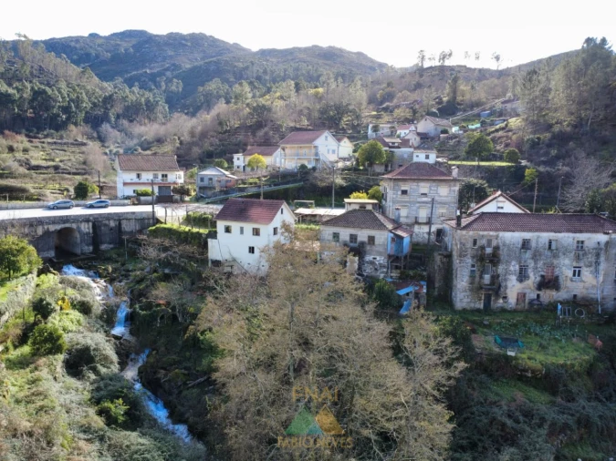 Moradia T2 para Venda em Lindoso Foto 9