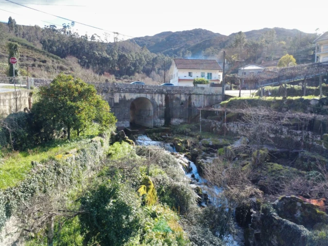 Moradia T2 para Venda em Lindoso Foto 14