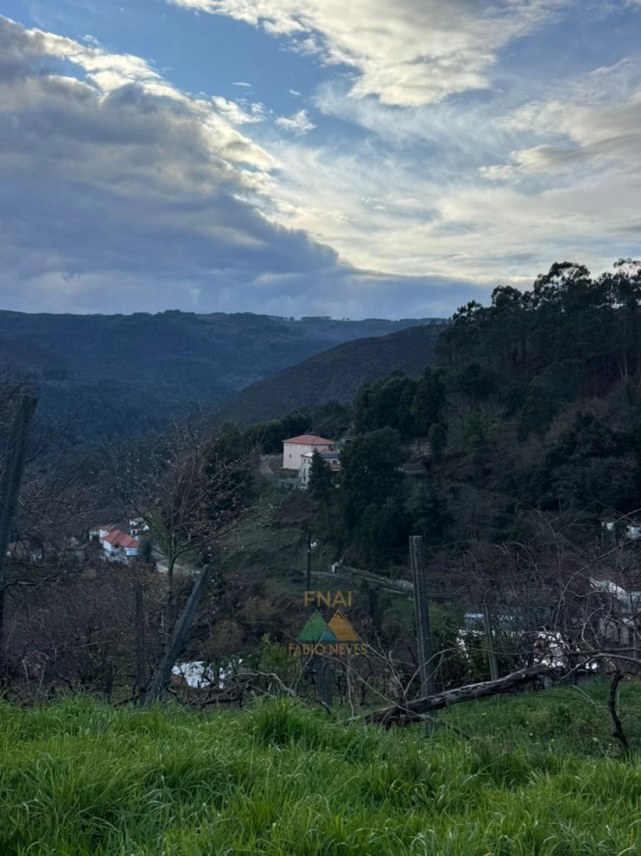 Moradia T2 para Venda em Portela e Extremo Foto 20