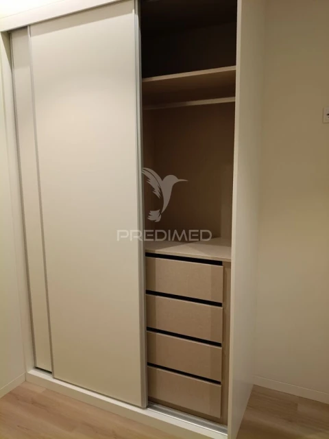 Apartamento para Venda em Lordelo do Ouro e Massarelos