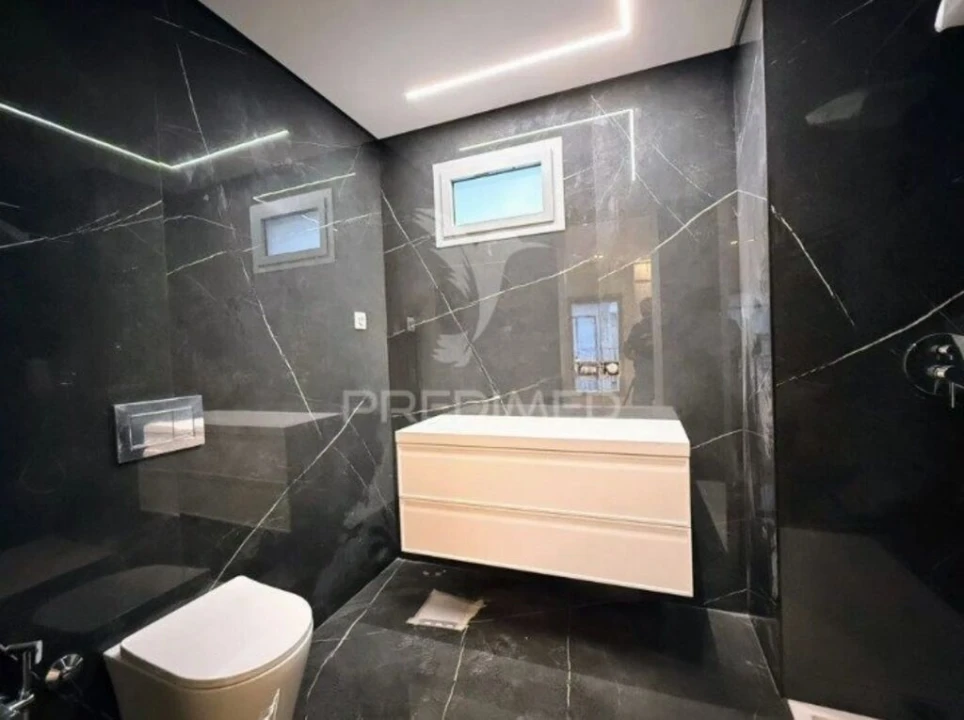 Apartamento para Venda em Lordelo do Ouro e Massarelos Foto 3