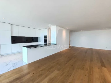 Apartamento T4 para Venda em Canidelo