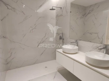 Apartamento T4 para Venda em Canidelo