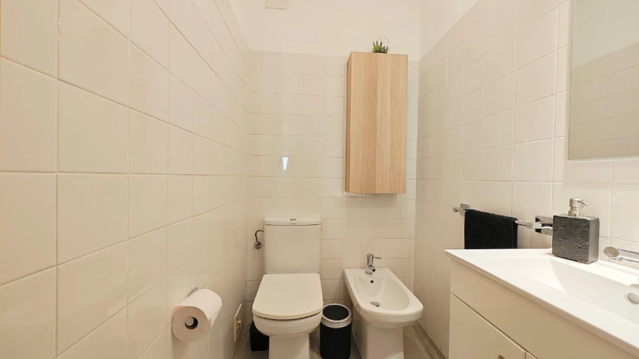 Apartamento T4 para Venda em Santo Antonio dos Olivais Foto 8