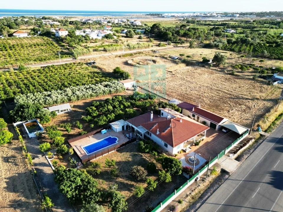 Moradia T4 para Venda em Luz de Tavira e Santo Estêvão Foto 5