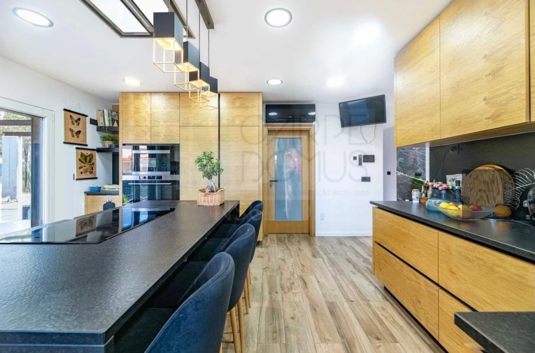 Moradia T4 para Venda em Santo Estêvão Foto 23