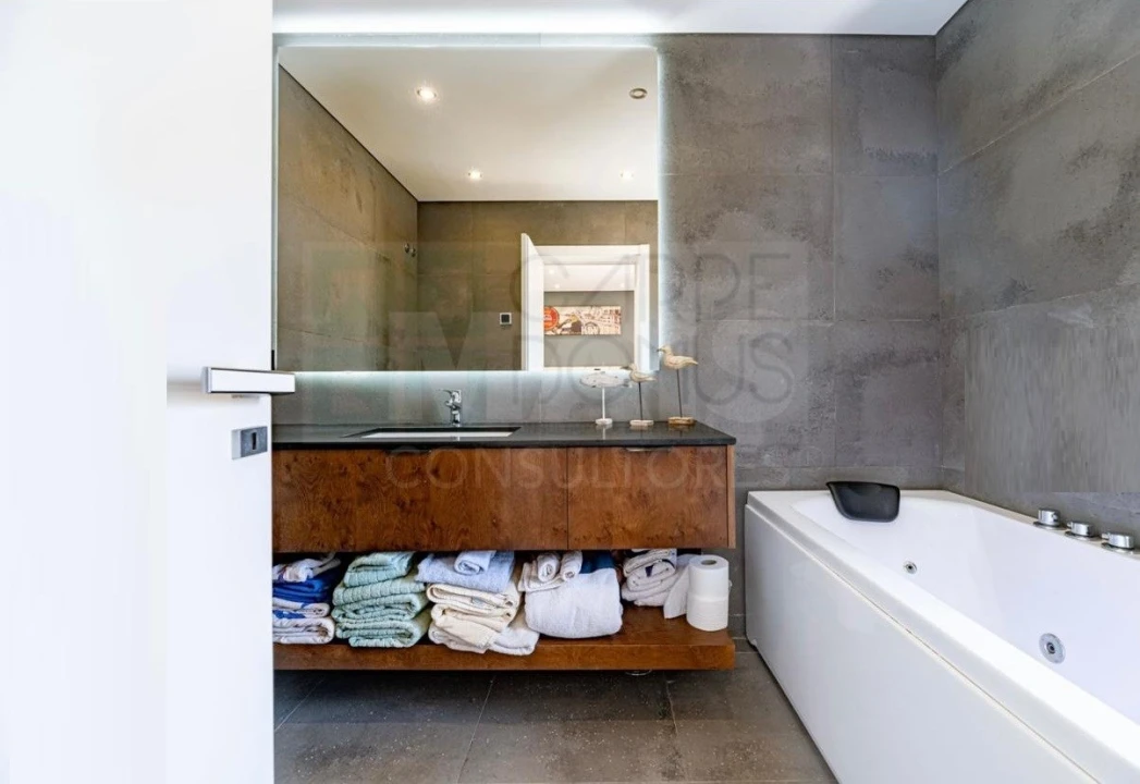 Moradia T4 para Venda em Santo Estêvão Foto 58