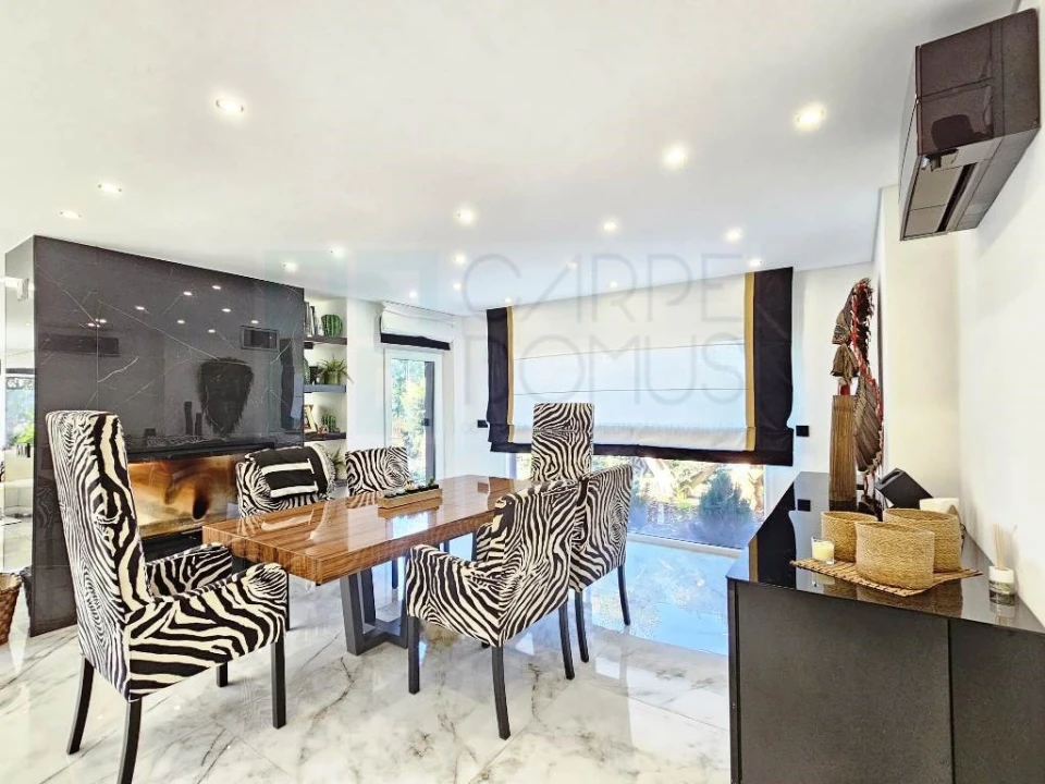 Moradia T4 para Venda em Santo Estêvão Foto 3