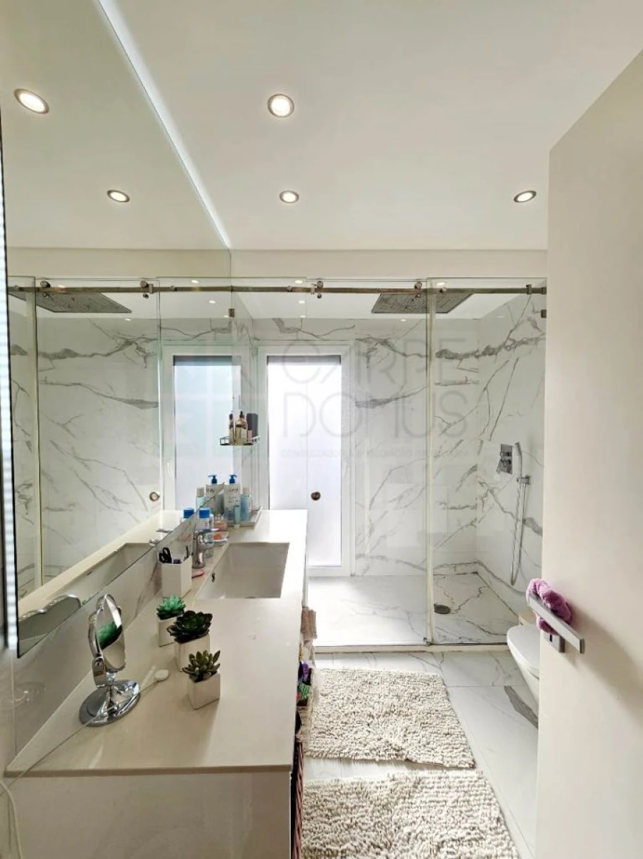 Moradia T4 para Venda em Santo Estêvão Foto 48