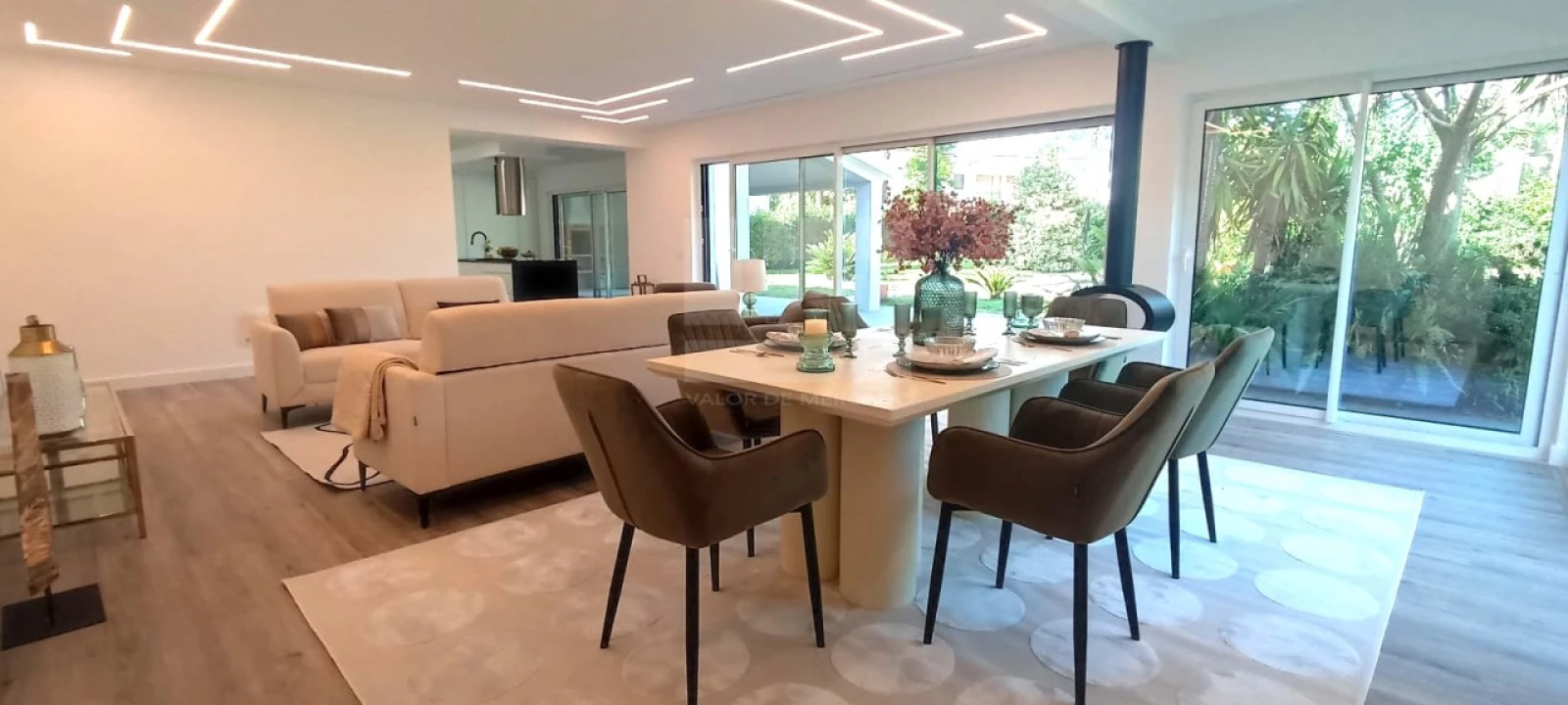 Moradia T4 para Venda em Charneca de Caparica e Sobreda Foto 26