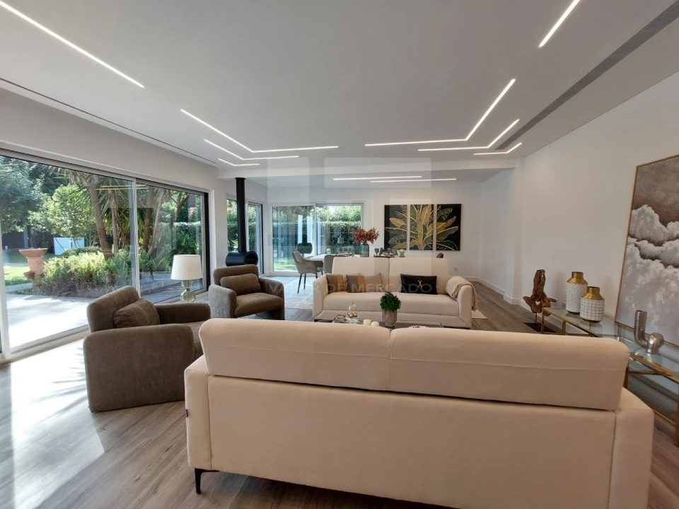 Moradia T4 para Venda em Charneca de Caparica e Sobreda Foto 7