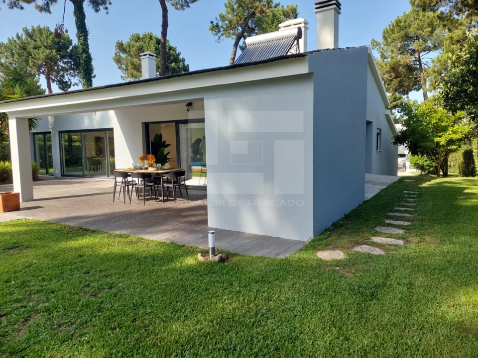 Moradia T4 para Venda em Charneca de Caparica e Sobreda Foto 49