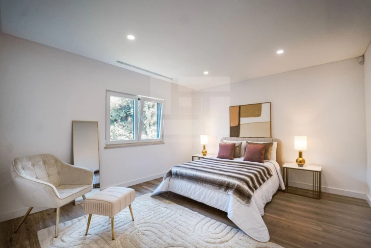 Moradia T4 para Venda em Charneca de Caparica e Sobreda Foto 27