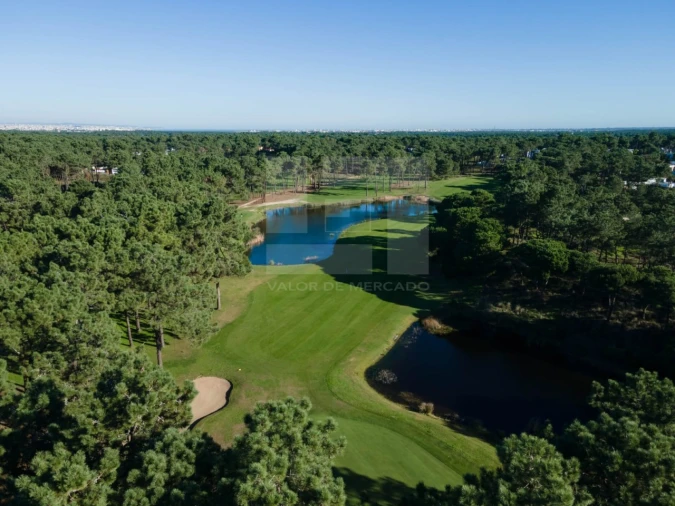 Moradia T4 para Venda em Charneca de Caparica e Sobreda Foto 58