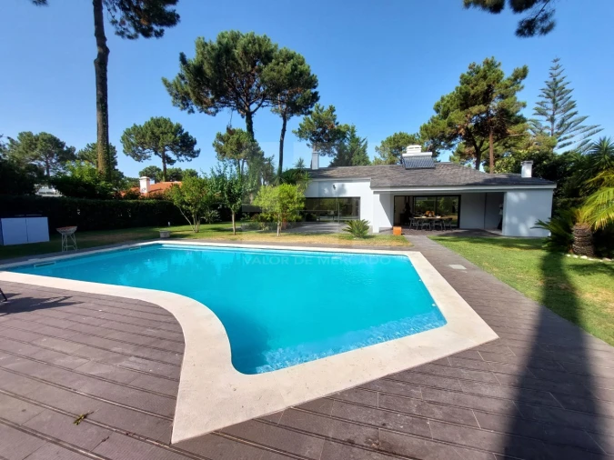 Moradia T4 para Venda em Charneca de Caparica e Sobreda Foto 4