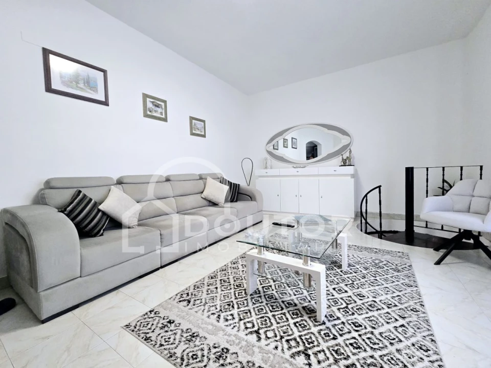 Moradia T3 para Venda em Caniço Foto 4