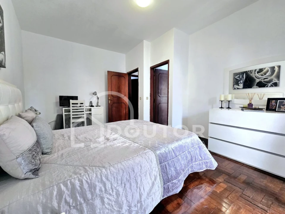 Moradia T3 para Venda em Caniço Foto 18