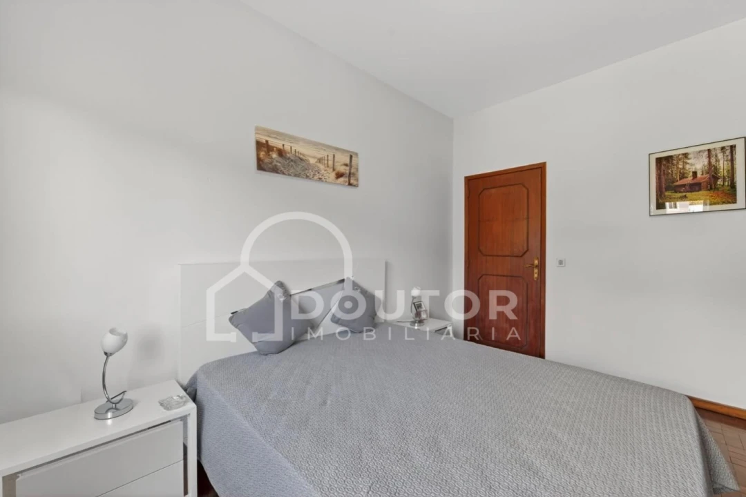 Moradia T3 para Venda em Caniço Foto 33