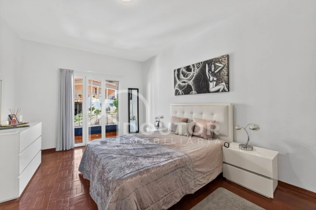 Moradia T3 para Venda em Caniço Foto 35