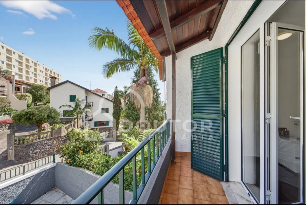 Moradia T3 para Venda em Caniço Foto 40