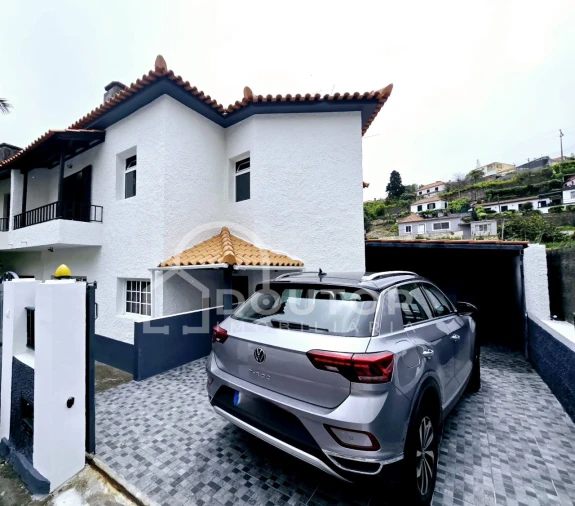 Moradia T3 para Venda em Caniço Foto 3