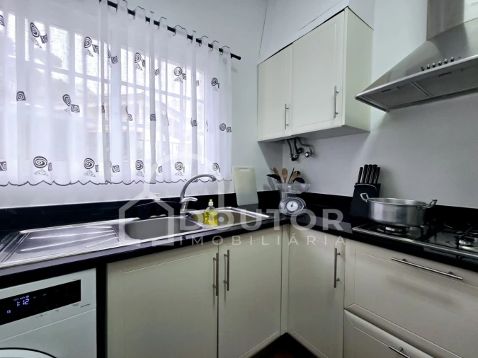 Moradia T3 para Venda em Caniço Foto 10