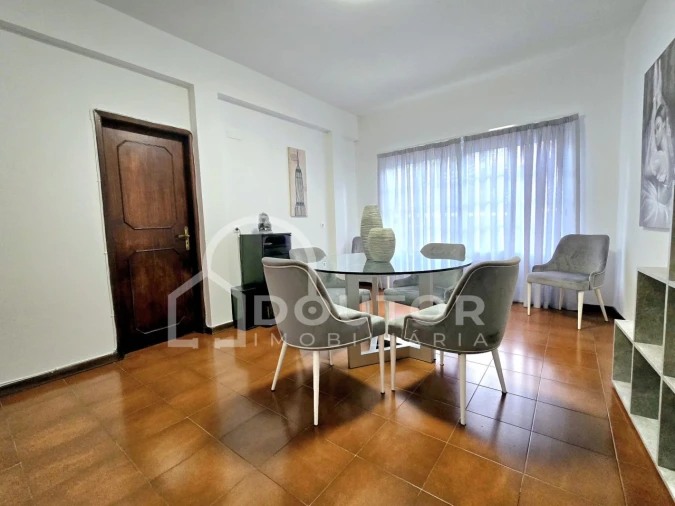 Moradia T3 para Venda em Caniço Foto 11