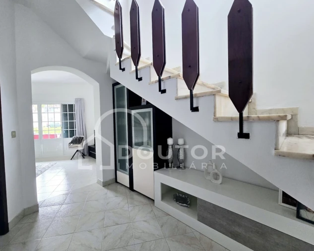 Moradia T3 para Venda em Caniço Foto 13