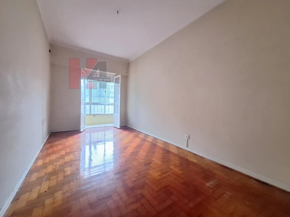 Apartamento T2 para Venda em Benfica Foto 9