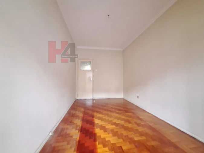 Apartamento T2 para Venda em Benfica Foto 10
