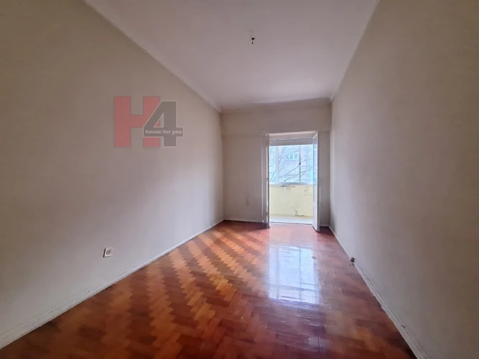 Apartamento T2 para Venda em Benfica Foto 11