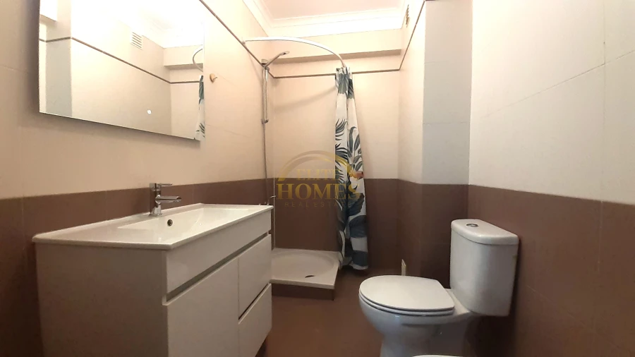 Apartamento T3 para Venda em Rio de Mouro Foto 25