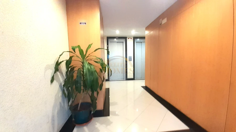 Apartamento T3 para Venda em Rio de Mouro Foto 31